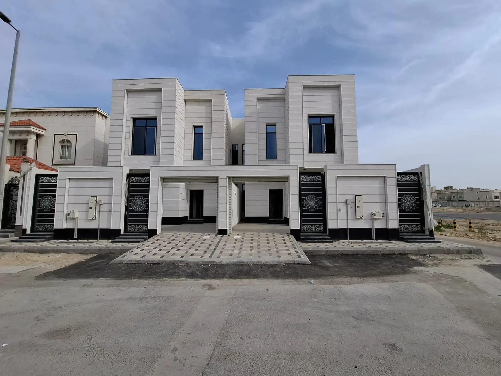 🏡 دوبلكس شبه منفصل للبيع – الدمام | الضاحية (الحي العاشر) ✨ — صورة 1